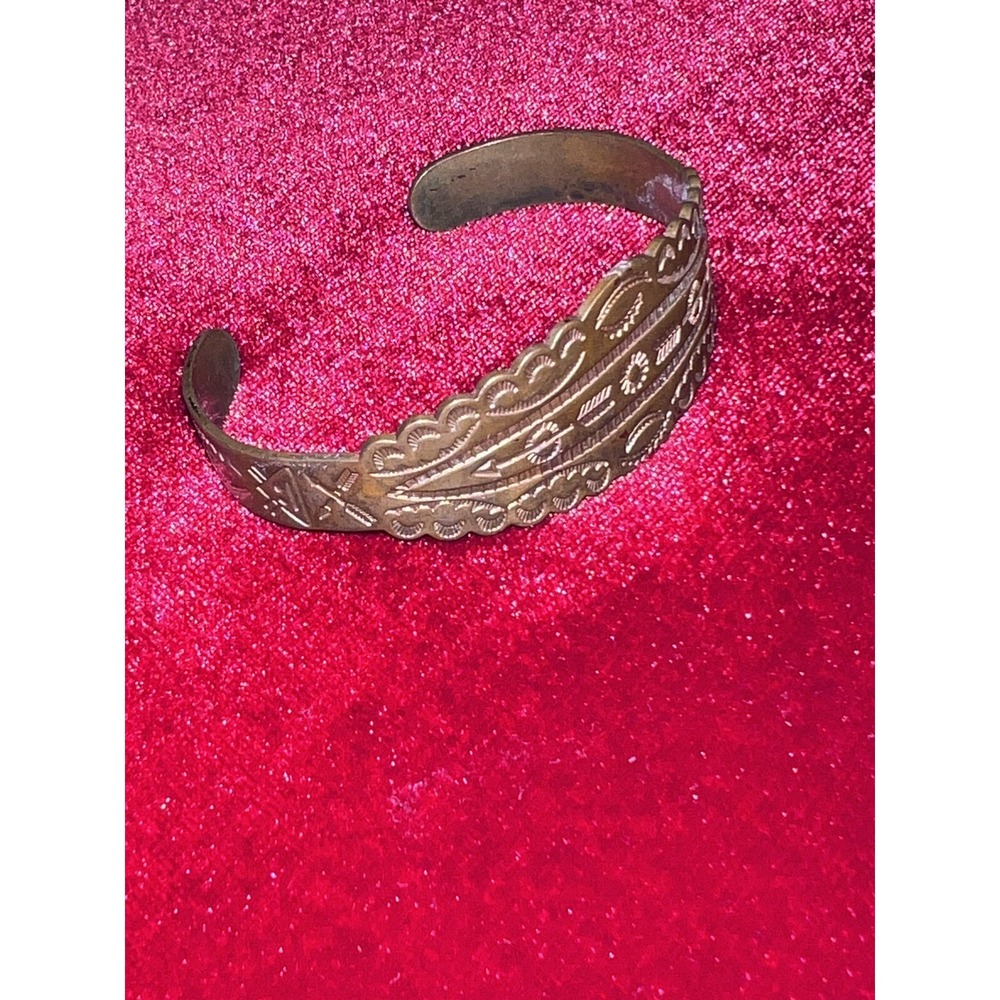 Vintage Stamped Brass Cuff Bracelet Southwestern Scalloped Arrow Design Boho